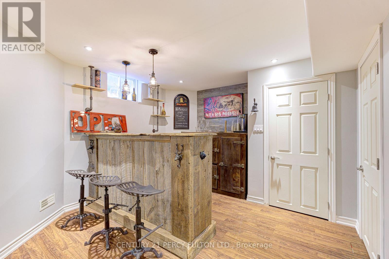 Photo 6 of 122 John W Taylor Avenue, New Tecumseth ON