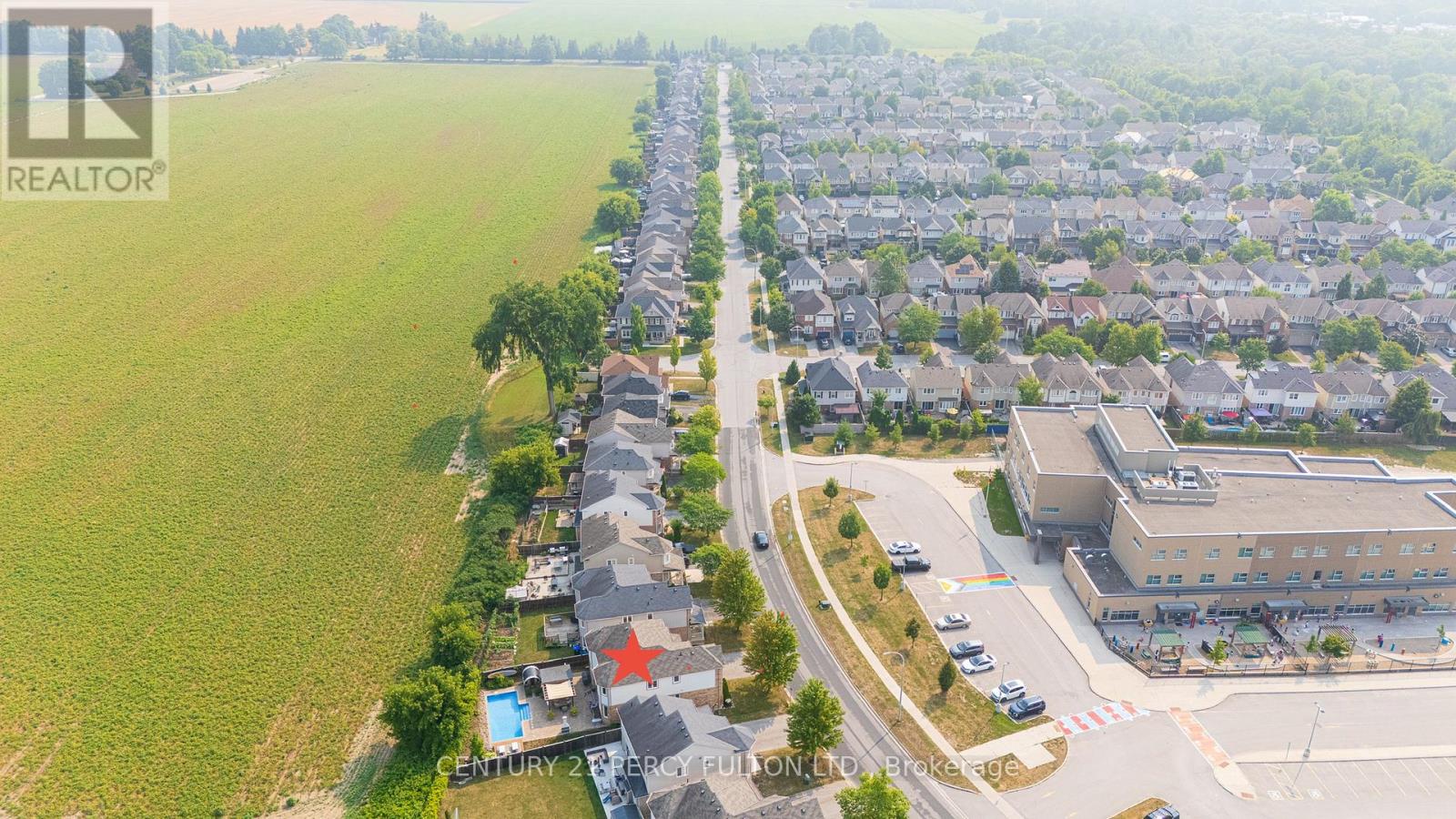 Photo 38 of 122 John W Taylor Avenue, New Tecumseth ON