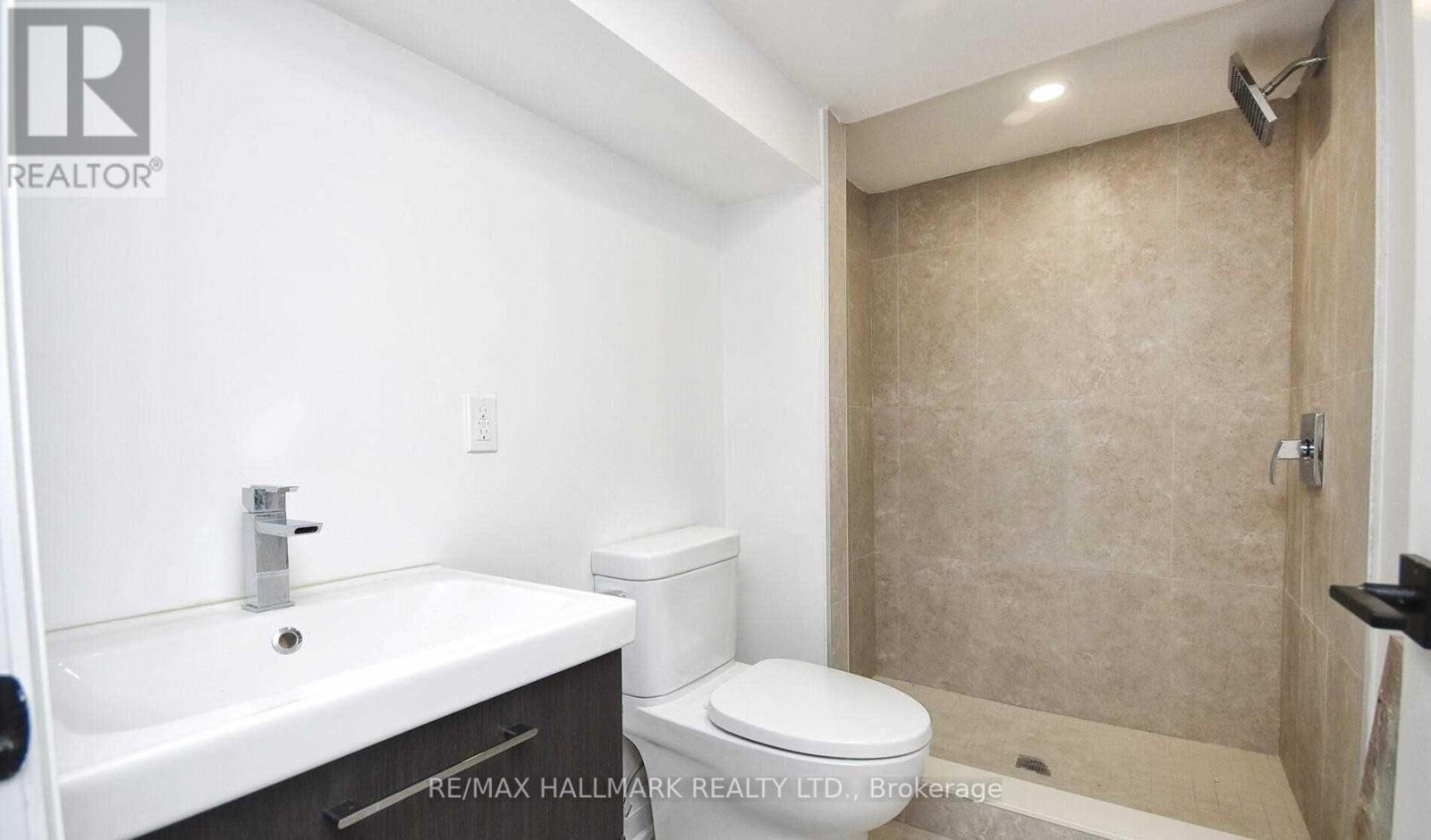 Photo 3 of Bsmt A 97 Luba Avenue, Richmond Hill ON