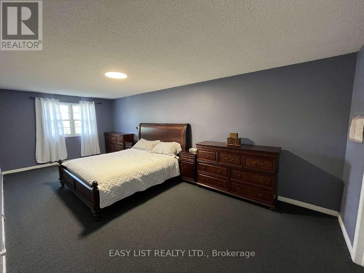 102 BURWELL CRESCENT - 16