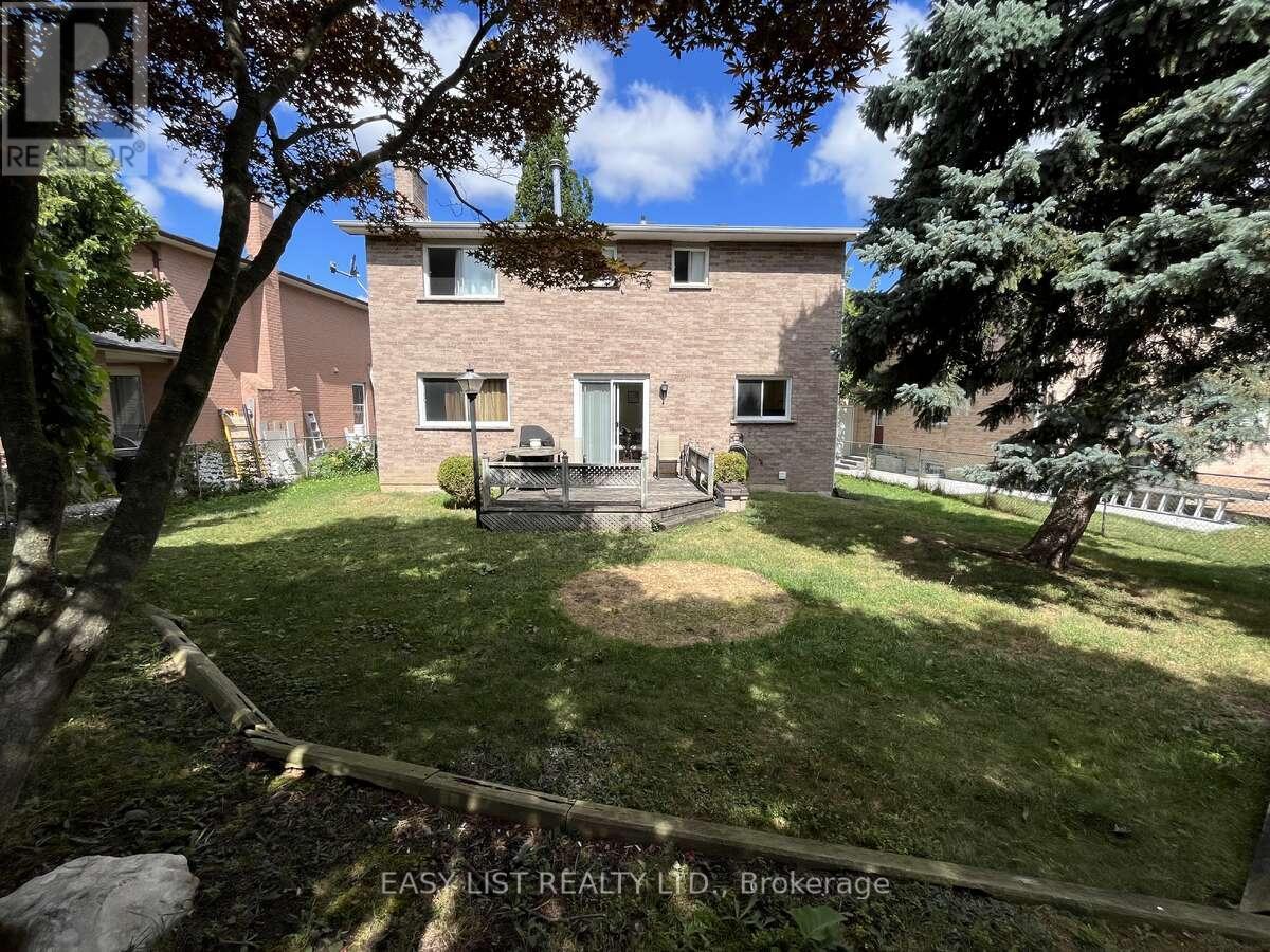 102 BURWELL CRESCENT - 29