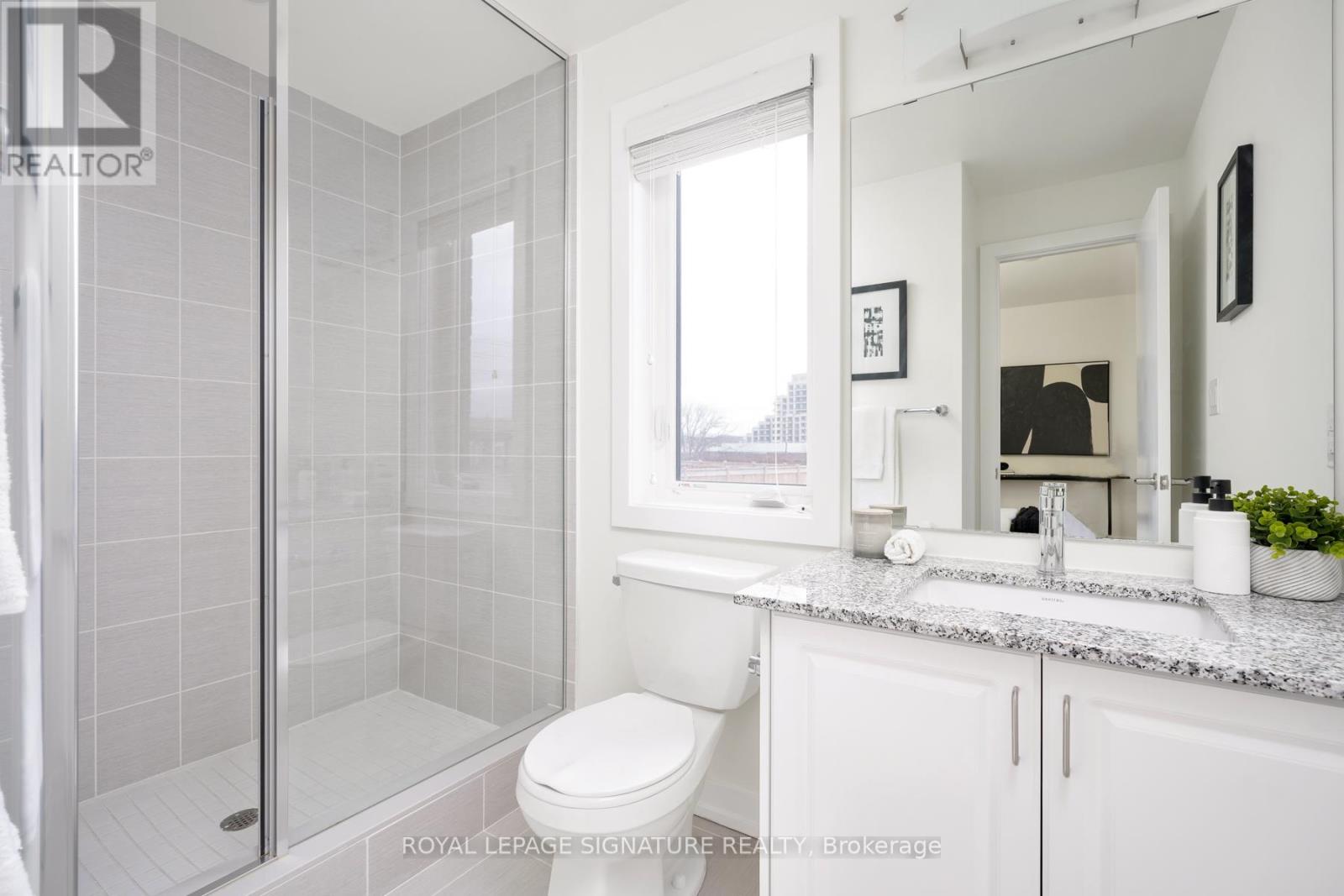Photo 6 of 55 370 Red Maple Road, Richmond Hill ON