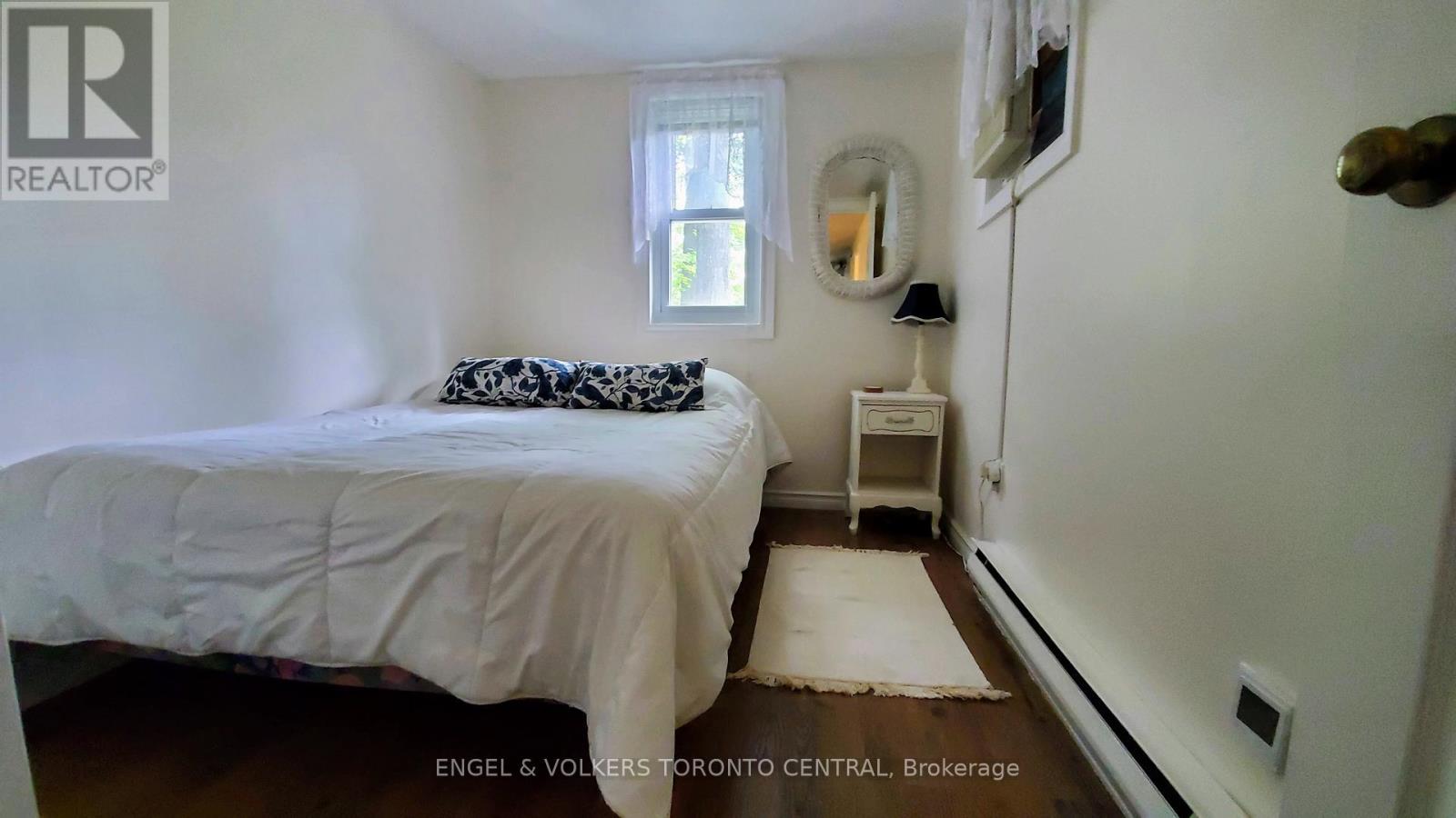 Photo 9 of 55 47th Street North, Wasaga Beach ON