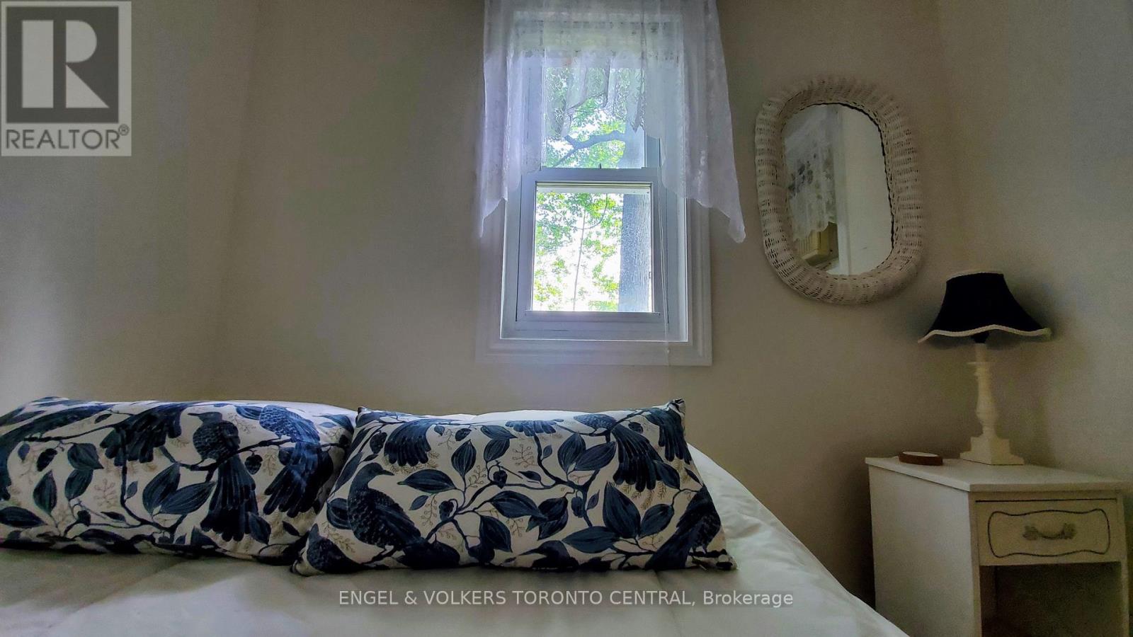 Photo 3 of 55 47th Street North, Wasaga Beach ON