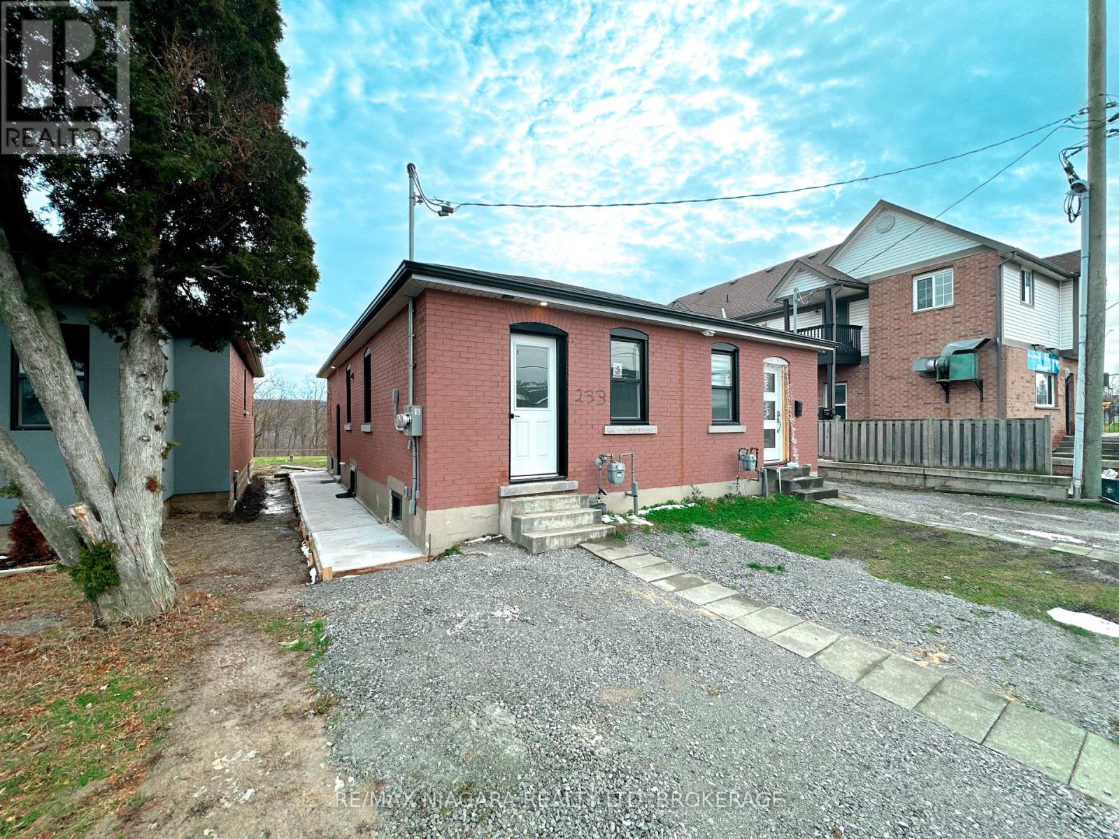 Photo 35 of 233 Pelham Road, St Catharines ON