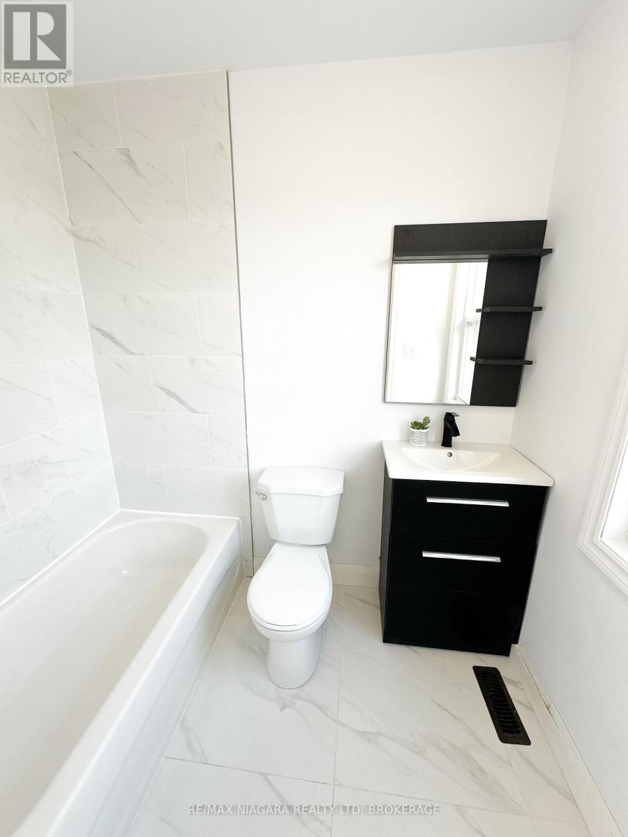 Photo 37 of 233 Pelham Road, St Catharines ON