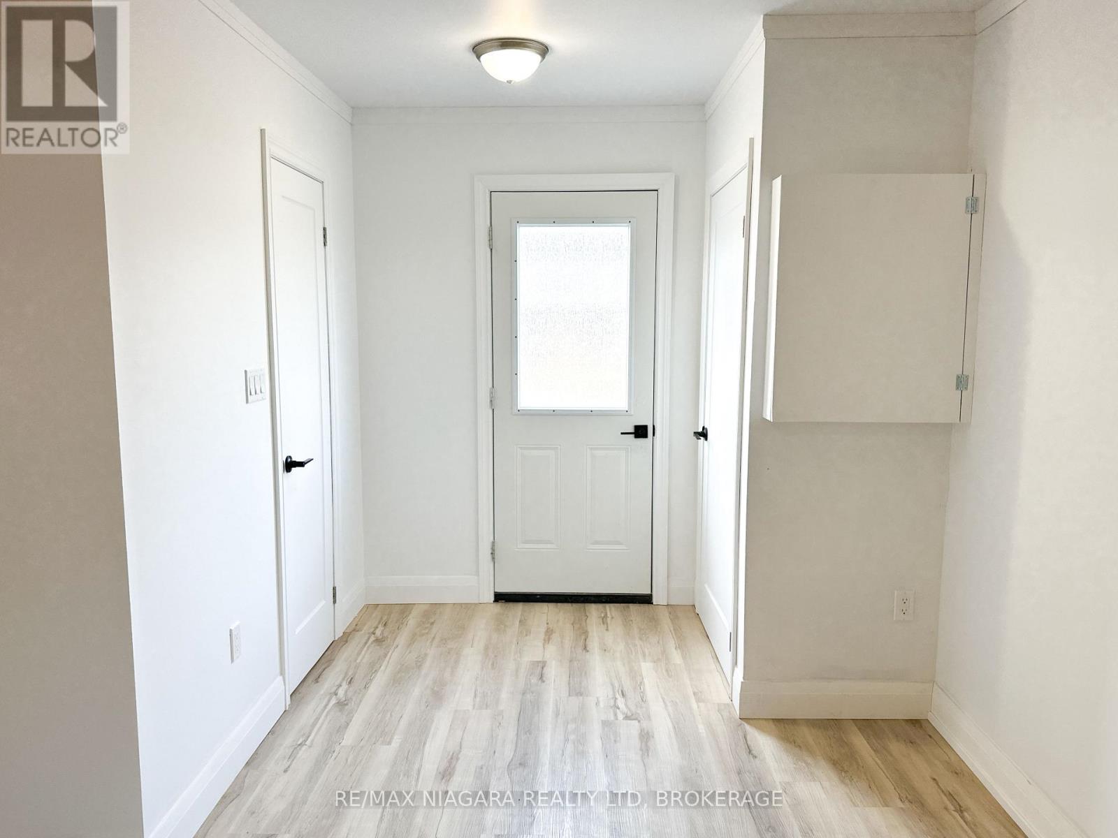 Photo 1 of 233 Pelham Road, St Catharines ON
