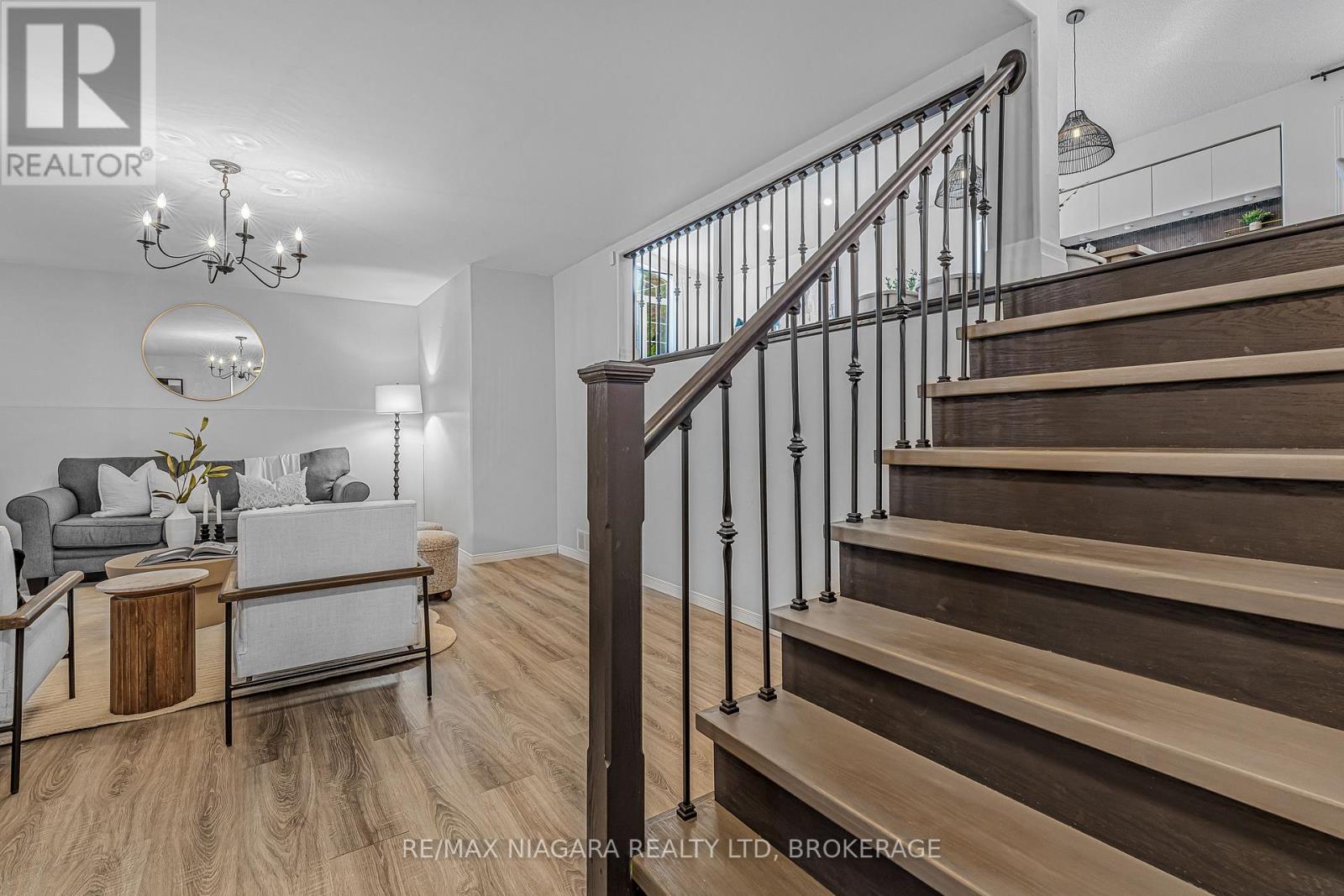 Photo 28 of 113 Foxtail Avenue, Welland ON