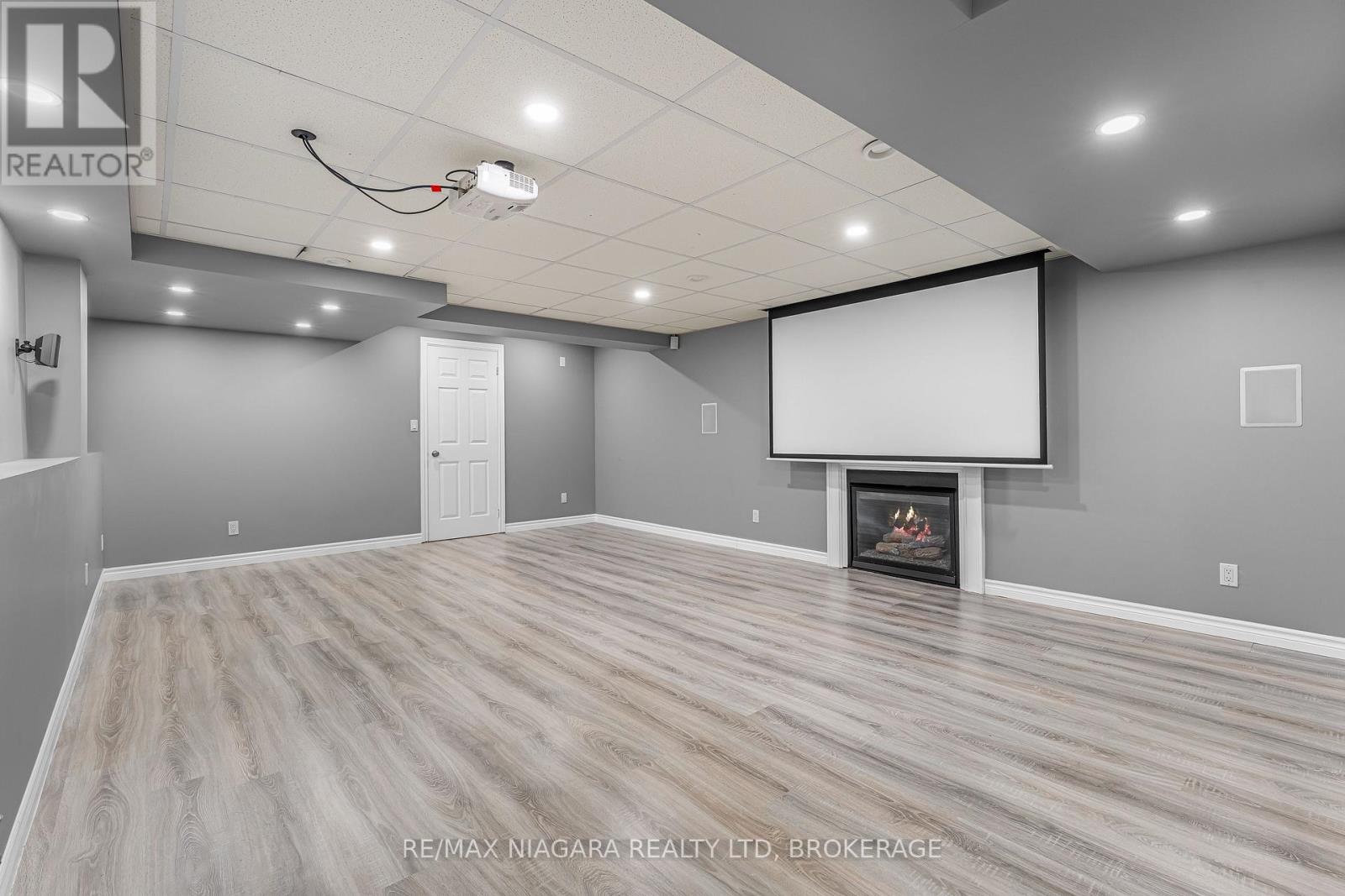 Photo 34 of 113 Foxtail Avenue, Welland ON