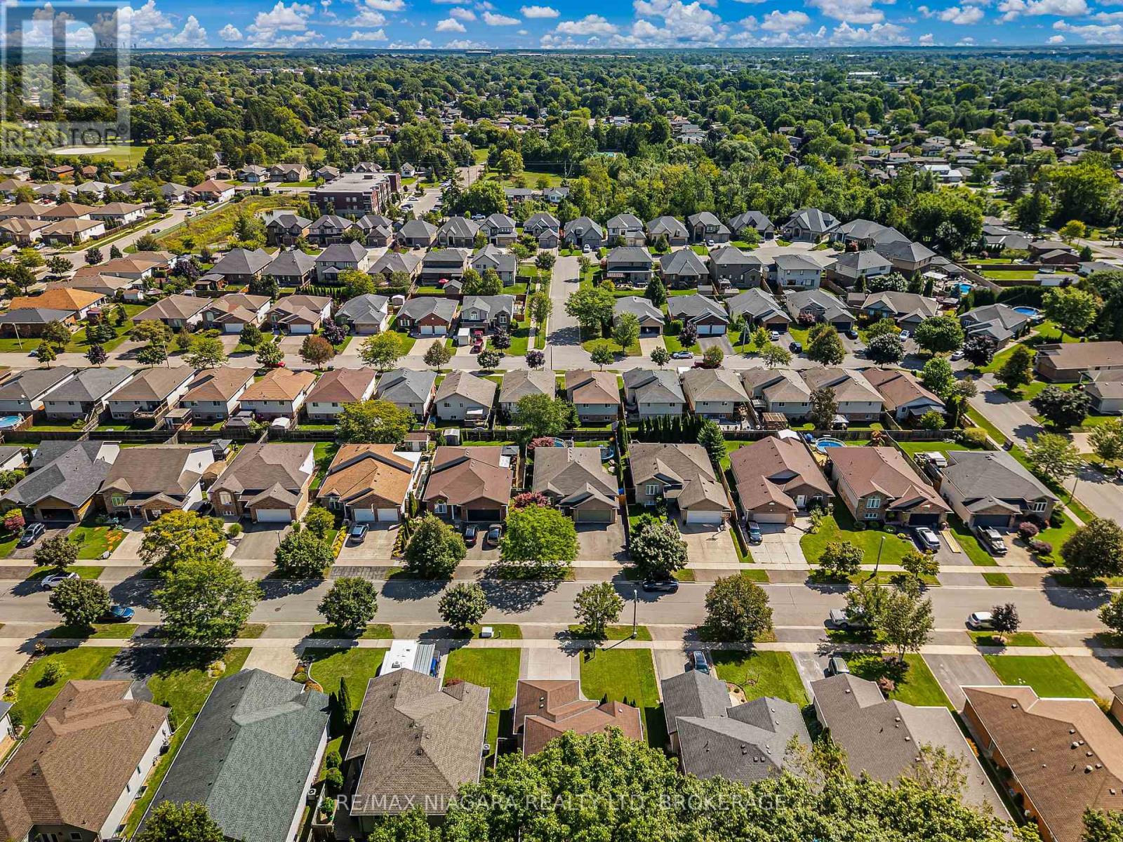 Photo 48 of 113 Foxtail Avenue, Welland ON