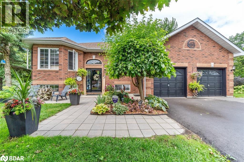 Photo 31 of 7 Coles Court, Wasaga Beach ON