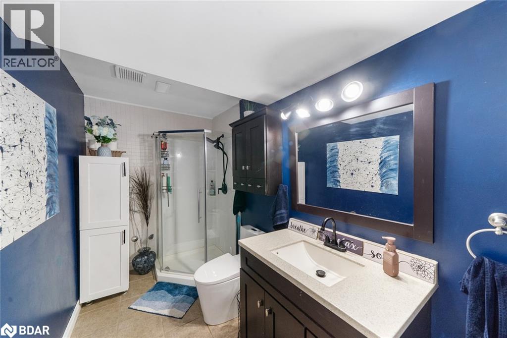 Photo 41 of 7 Coles Court, Wasaga Beach ON