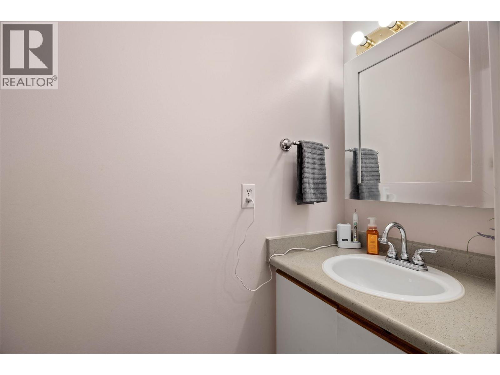 Photo 2 of 2020 Robson Place Unit 25, Kamloops BC