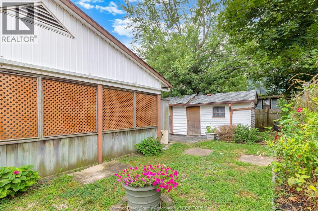 Photo 38 of 1051 Reedmere Road, Windsor ON