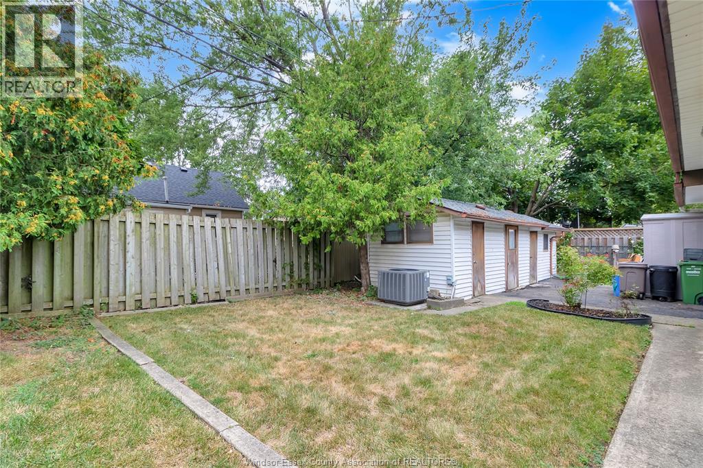 Photo 21 of 1051 Reedmere Road, Windsor ON