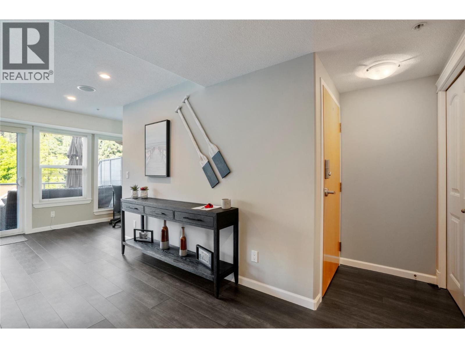 3 1130 Riverside Avenue, Sicamous