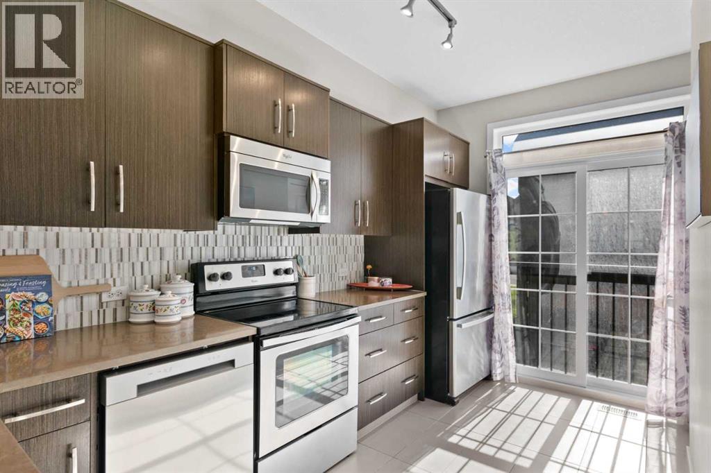 Photo 1 of 229 Ascot Circle Sw, Calgary AB