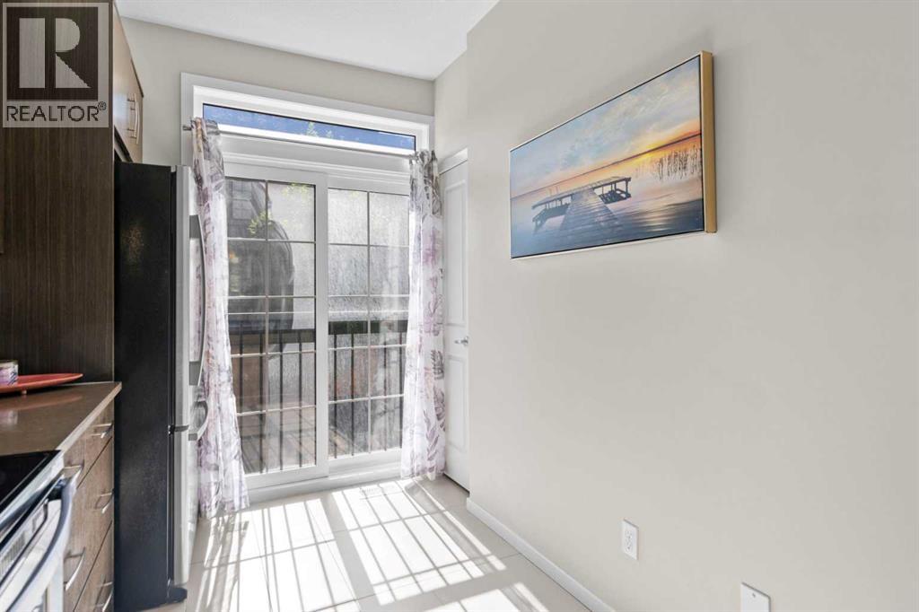 Photo 9 of 229 Ascot Circle Sw, Calgary AB