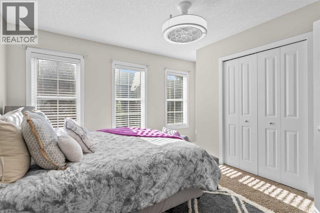 Photo 14 of 229 Ascot Circle Sw, Calgary AB
