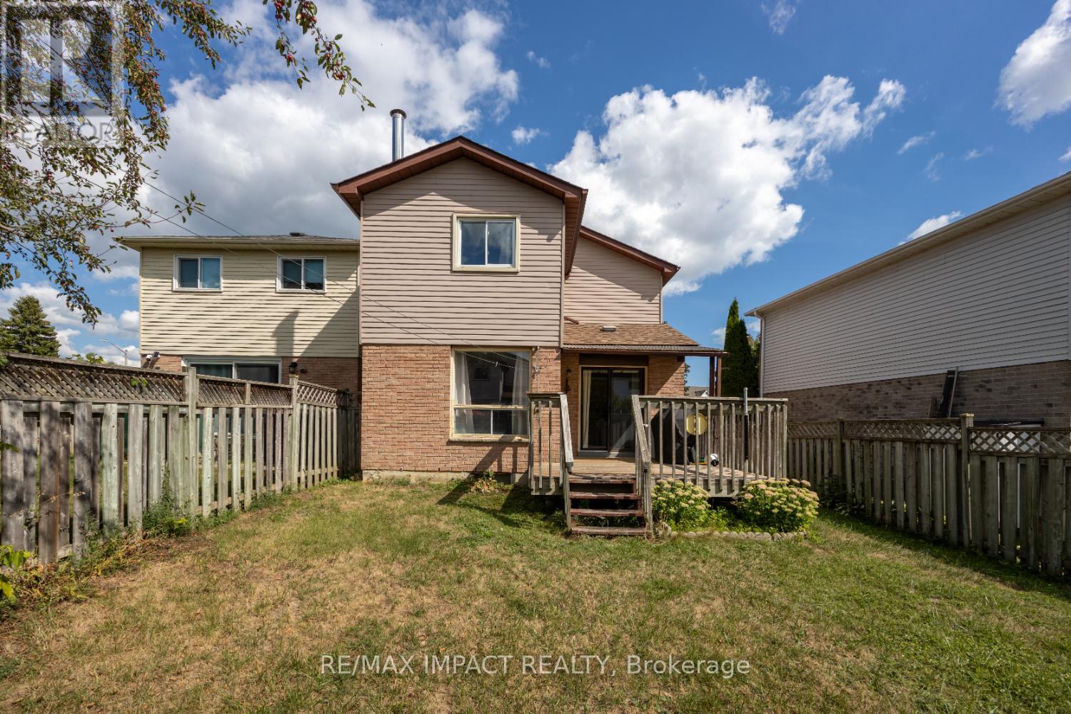 Photo 38 of 820 Bennett Crescent, Oshawa ON