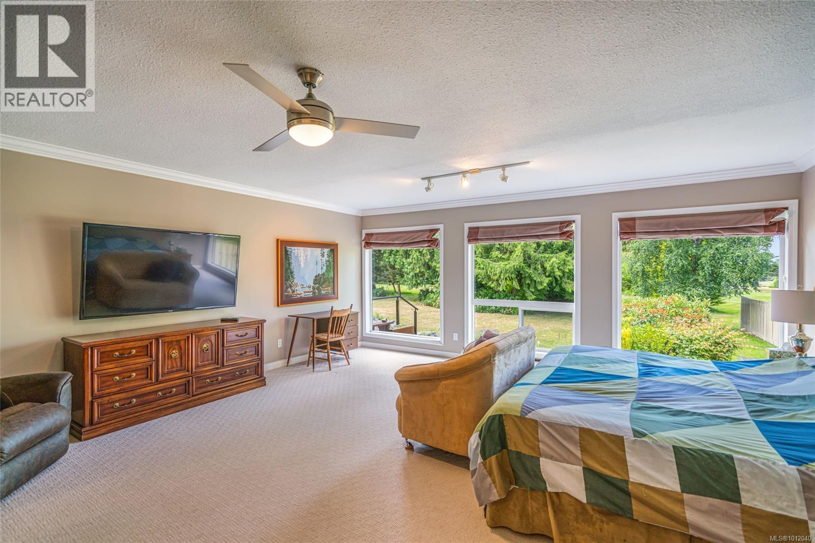 Photo 30 of 1023 Harlequin Rd, Qualicum Beach BC