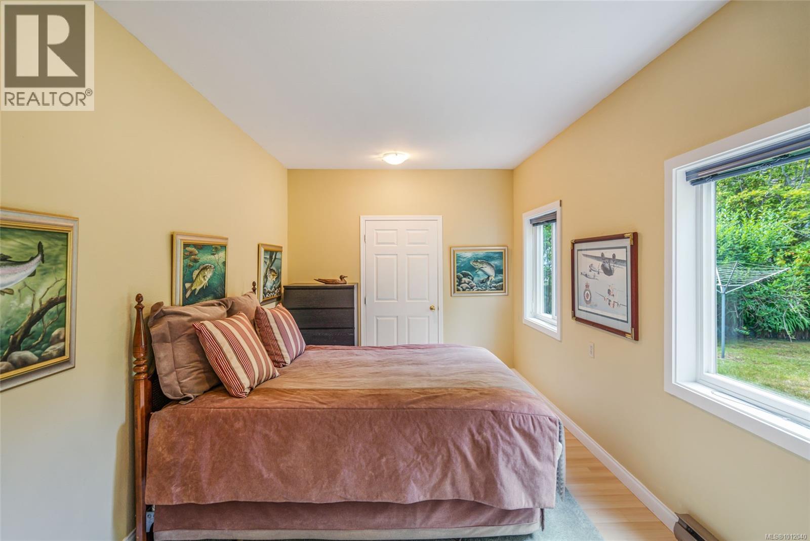 Photo 33 of 1023 Harlequin Rd, Qualicum Beach BC