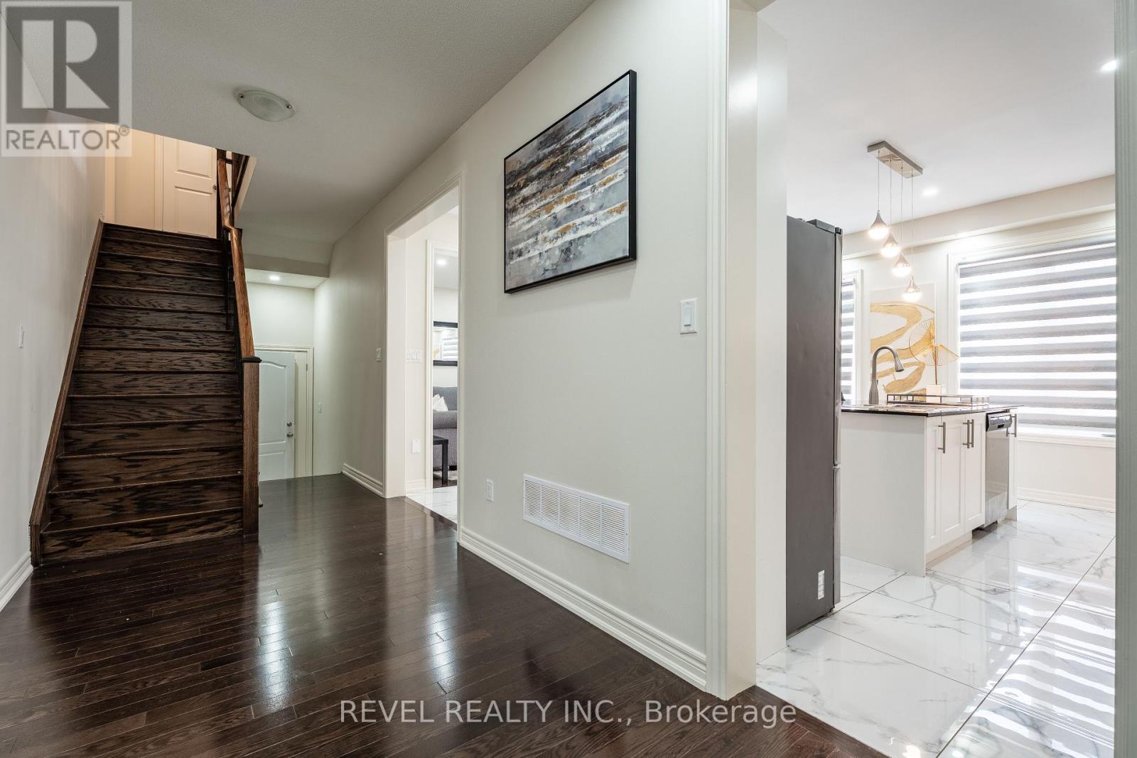 Photo 7 of 555 Veterans Drive, Brampton ON