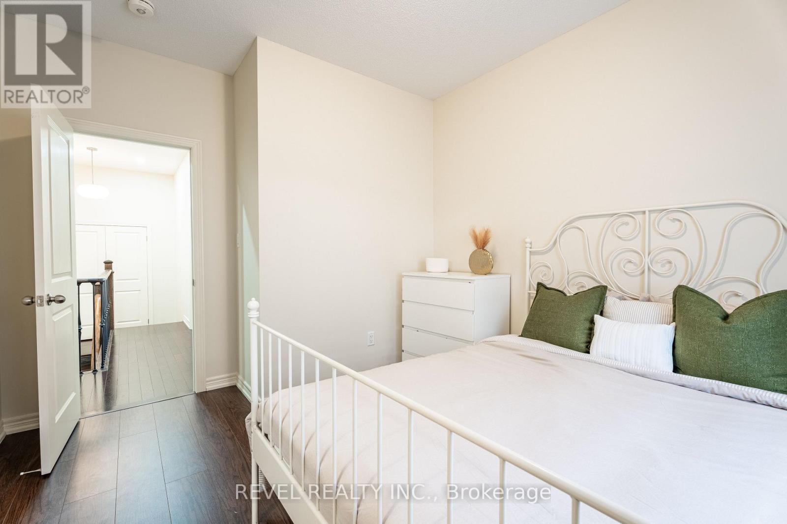 Photo 20 of 555 Veterans Drive, Brampton ON