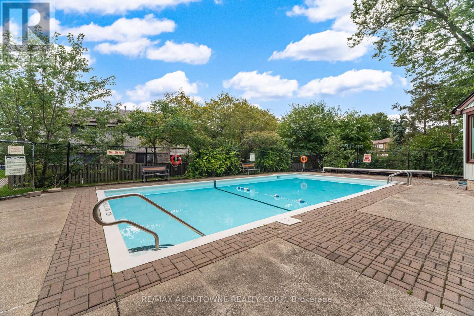 Photo 23 of 27 2779 Gananoque Drive, Mississauga ON