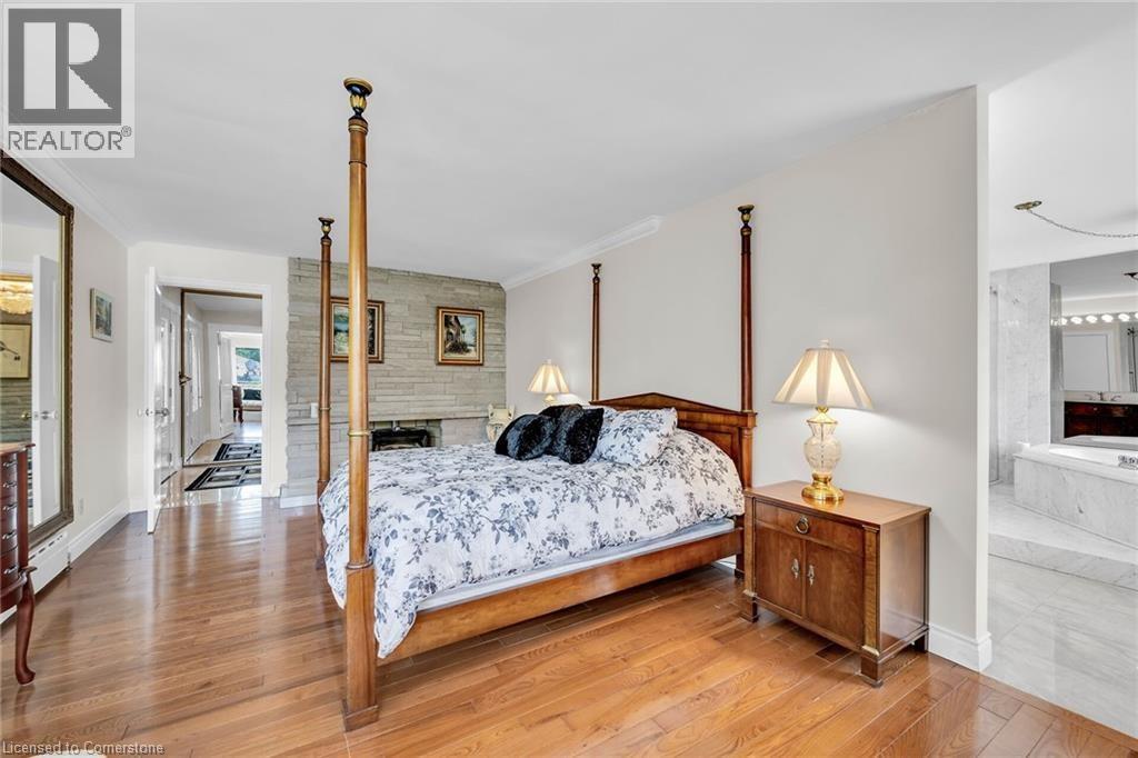 Photo 20 of 16 Freeland Court, Hamilton ON