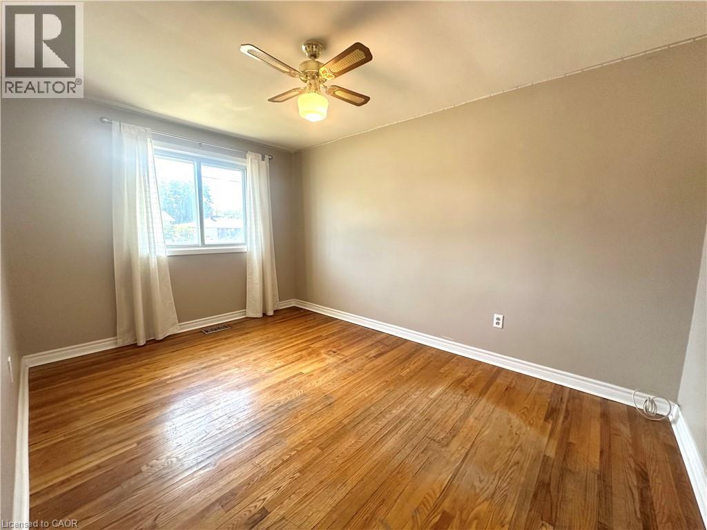 Photo 4 of 583 Walkers Line Unit Upper, Burlington ON