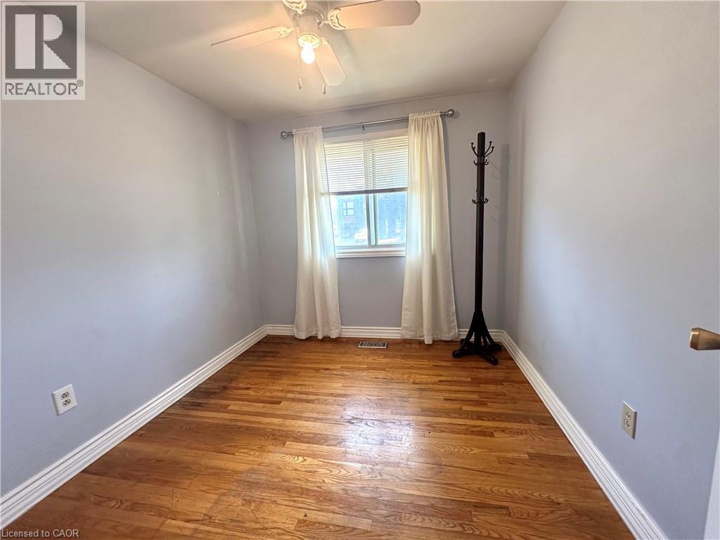 Photo 11 of 583 Walkers Line Unit Upper, Burlington ON