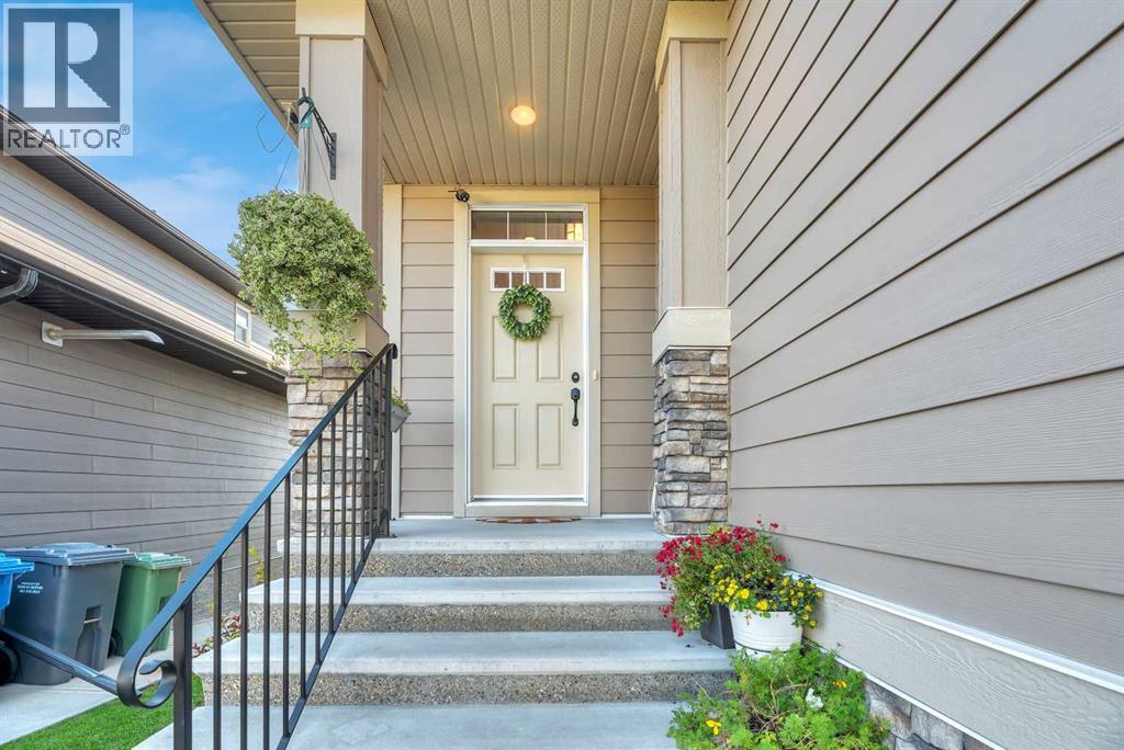 Photo 2 of 21 Ranchers Crescent, Okotoks AB
