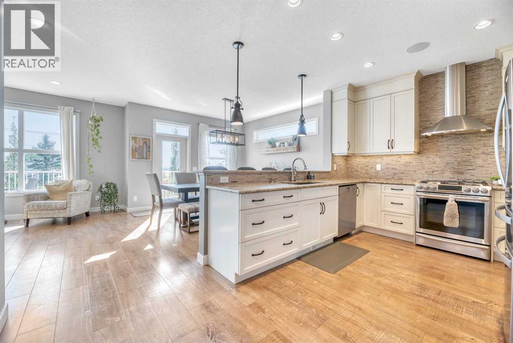 Photo 17 of 21 Ranchers Crescent, Okotoks AB