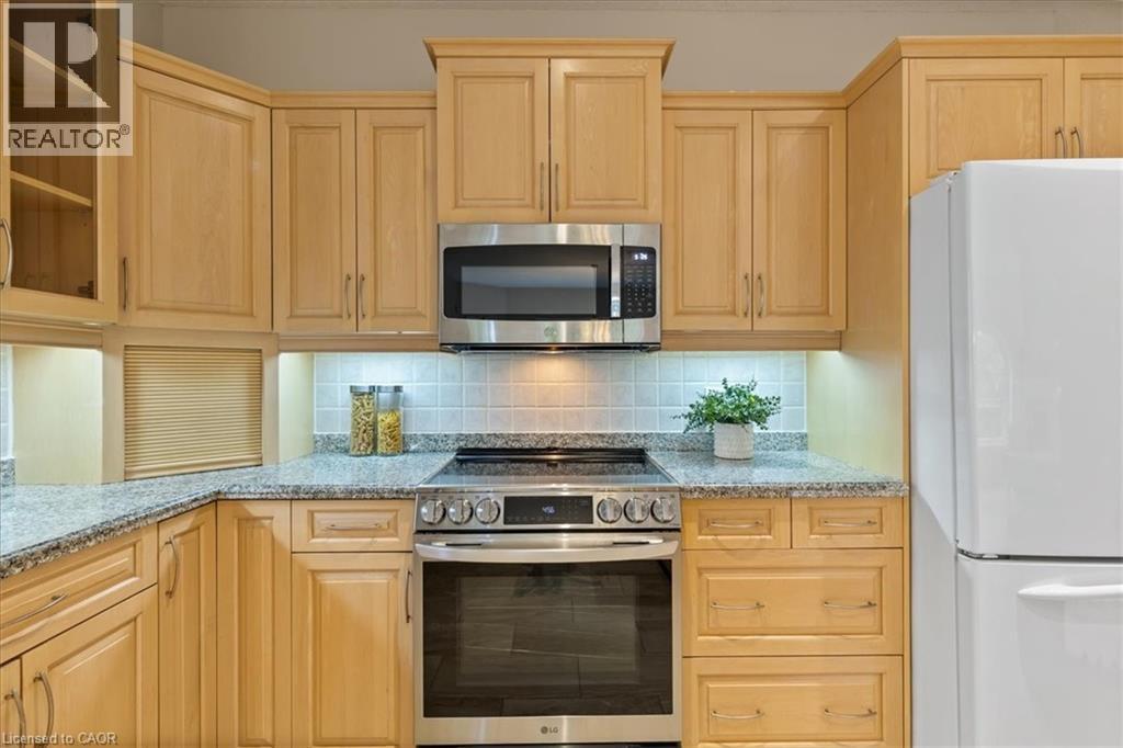 Photo 7 of 122 Briarmeadow Place, Kitchener ON