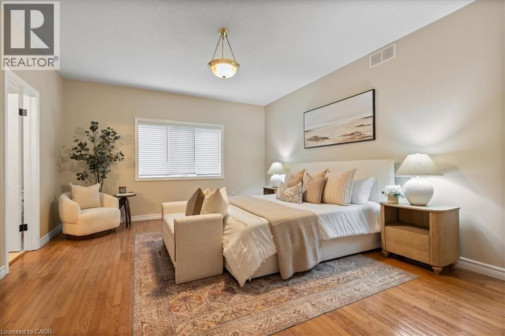 Photo 27 of 122 Briarmeadow Place, Kitchener ON