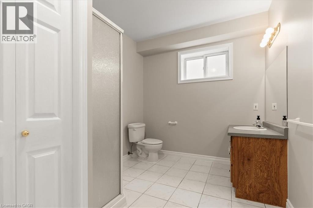 Photo 34 of 122 Briarmeadow Place, Kitchener ON