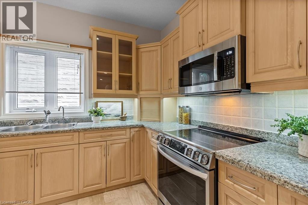 Photo 24 of 122 Briarmeadow Place, Kitchener ON