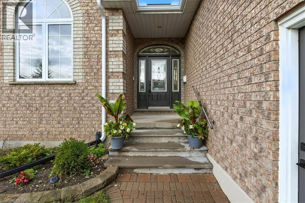 Photo 1 of 122 Briarmeadow Place, Kitchener ON
