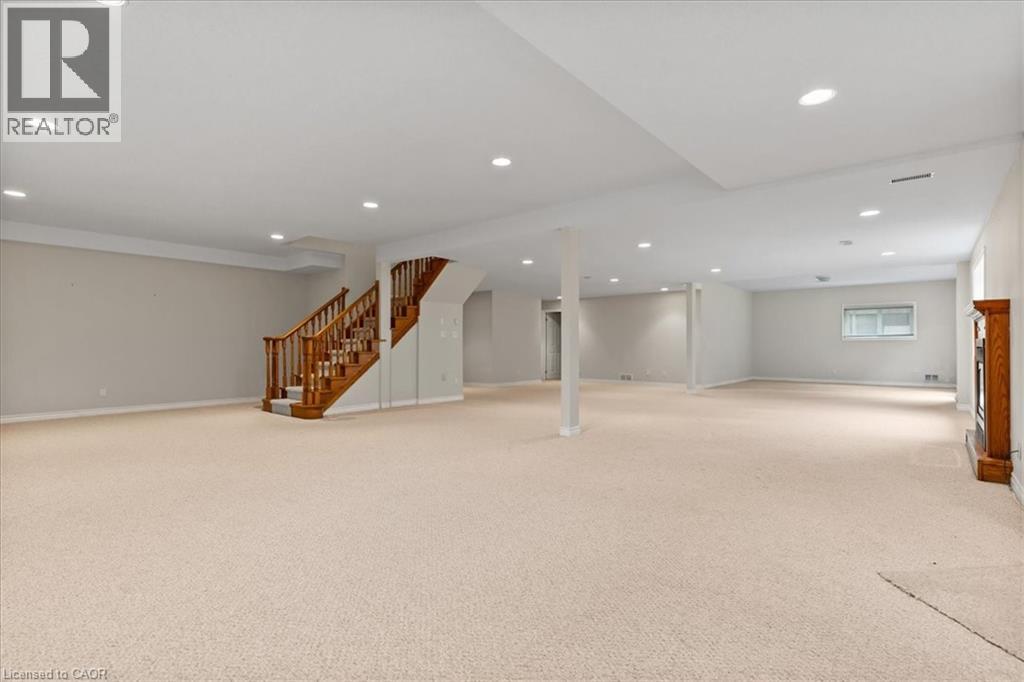 Photo 33 of 122 Briarmeadow Place, Kitchener ON