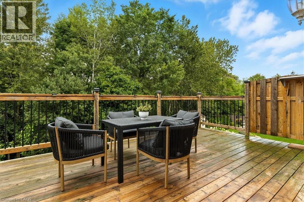 Photo 39 of 122 Briarmeadow Place, Kitchener ON