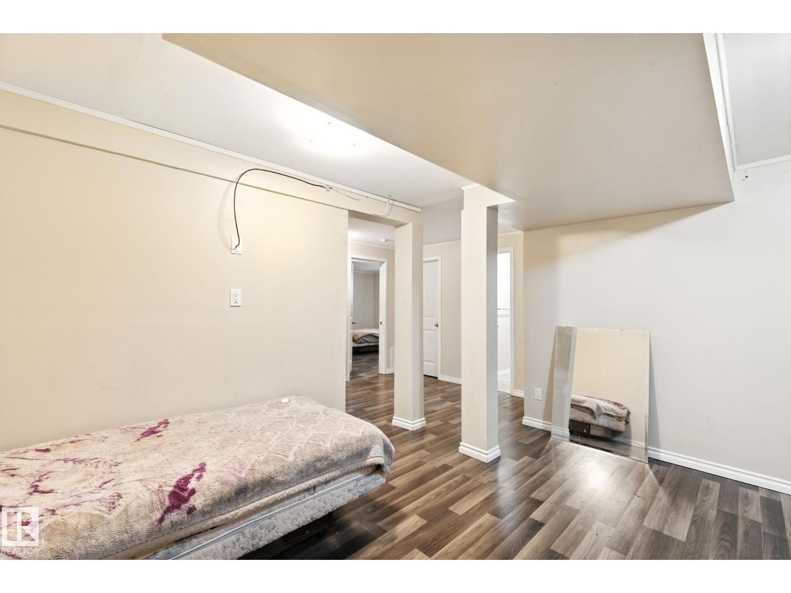 Photo 21 of 7836 7 Av Sw, Edmonton AB