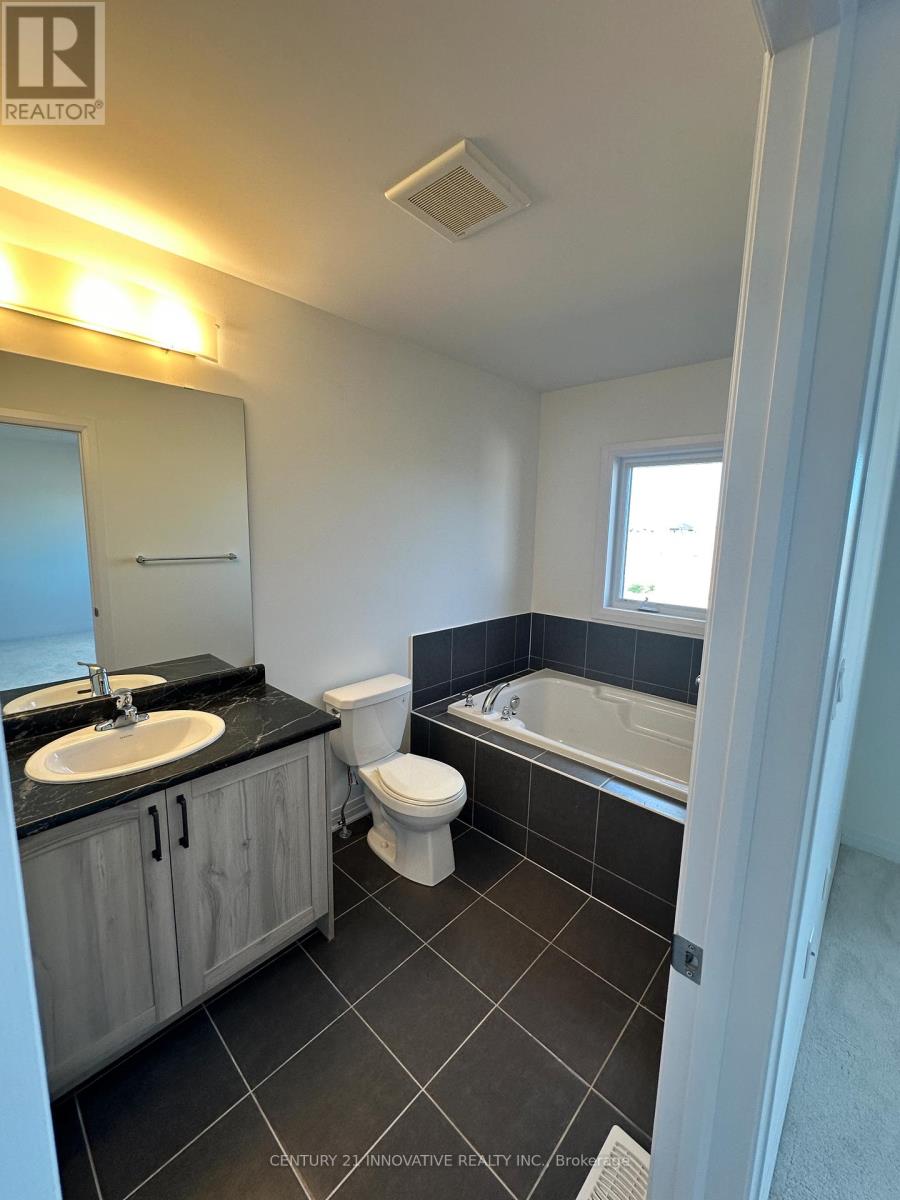 Photo 15 of 202 Port Crescent, Welland ON