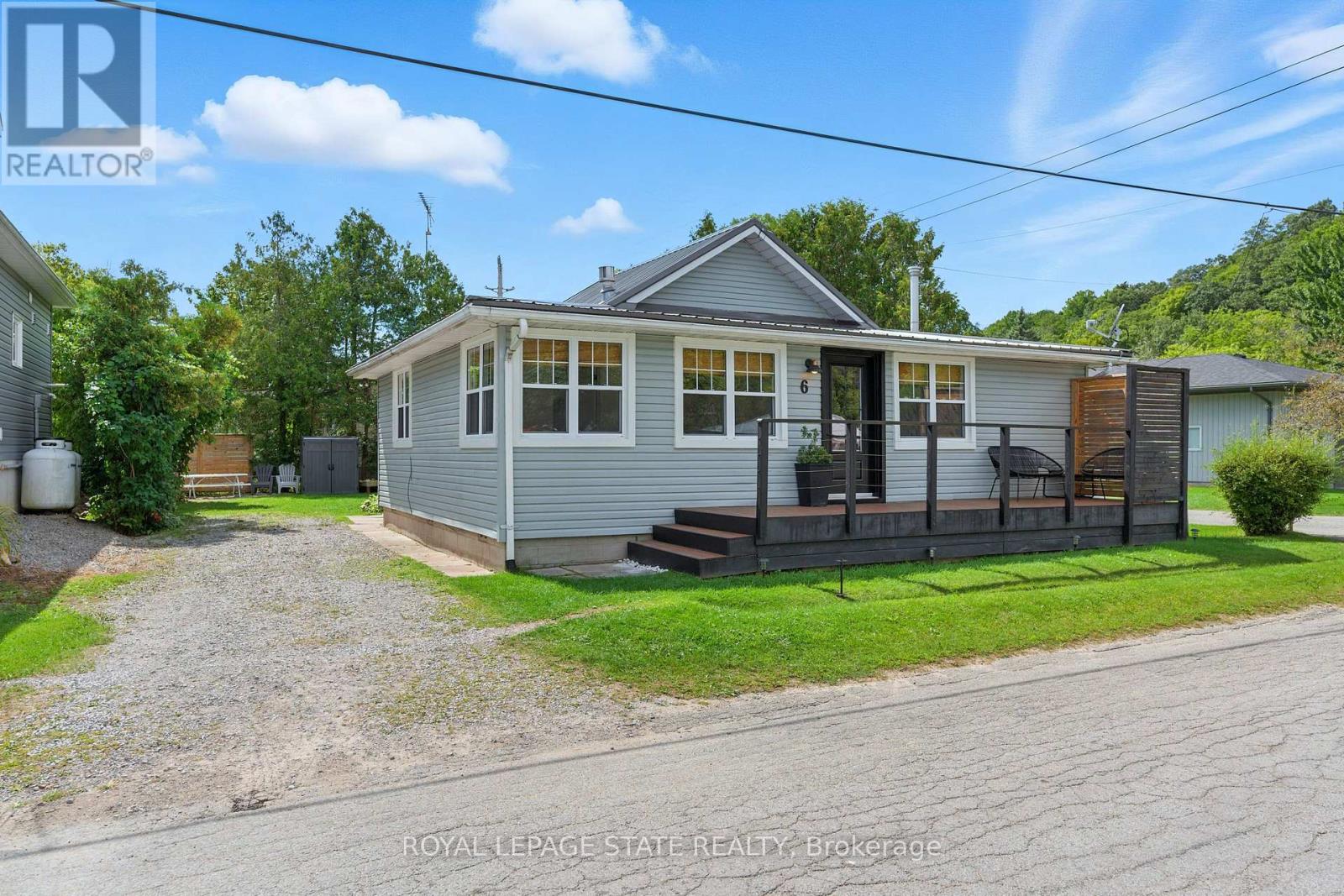 Photo 41 of 6 Old Hill Road, Norfolk ON
