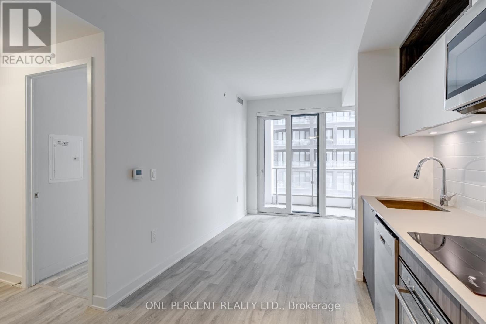 Photo 10 of 843 D 121 Lower Sherbourne Street, Toronto ON