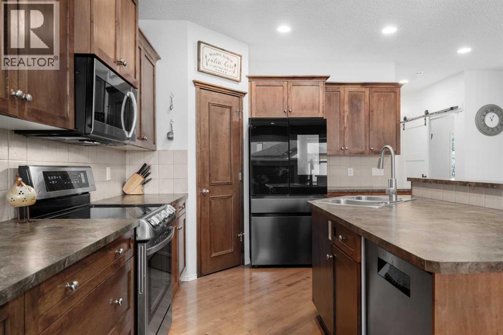 Photo 9 of 402 Cimarron Boulevard, Okotoks AB