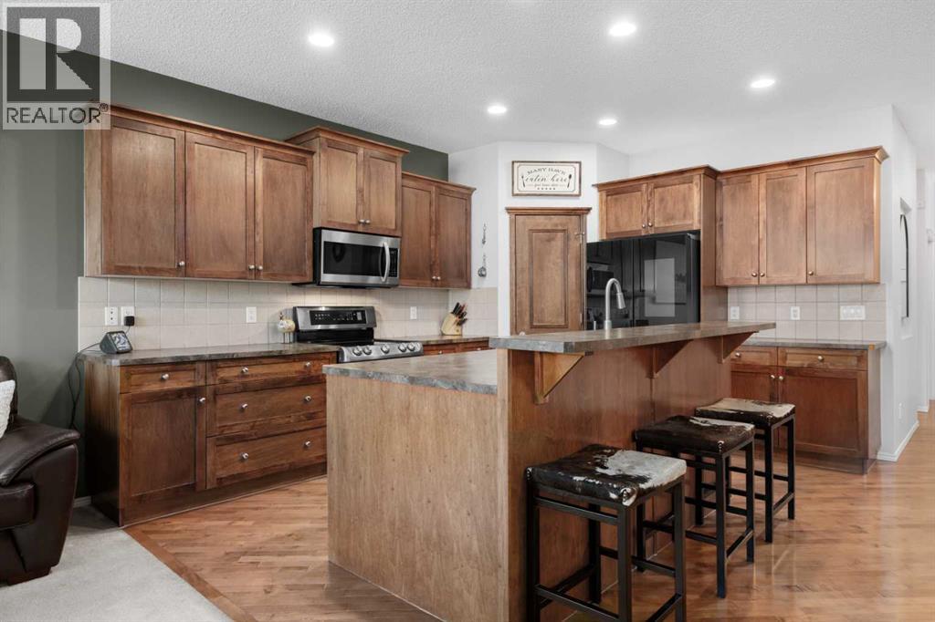 Photo 11 of 402 Cimarron Boulevard, Okotoks AB