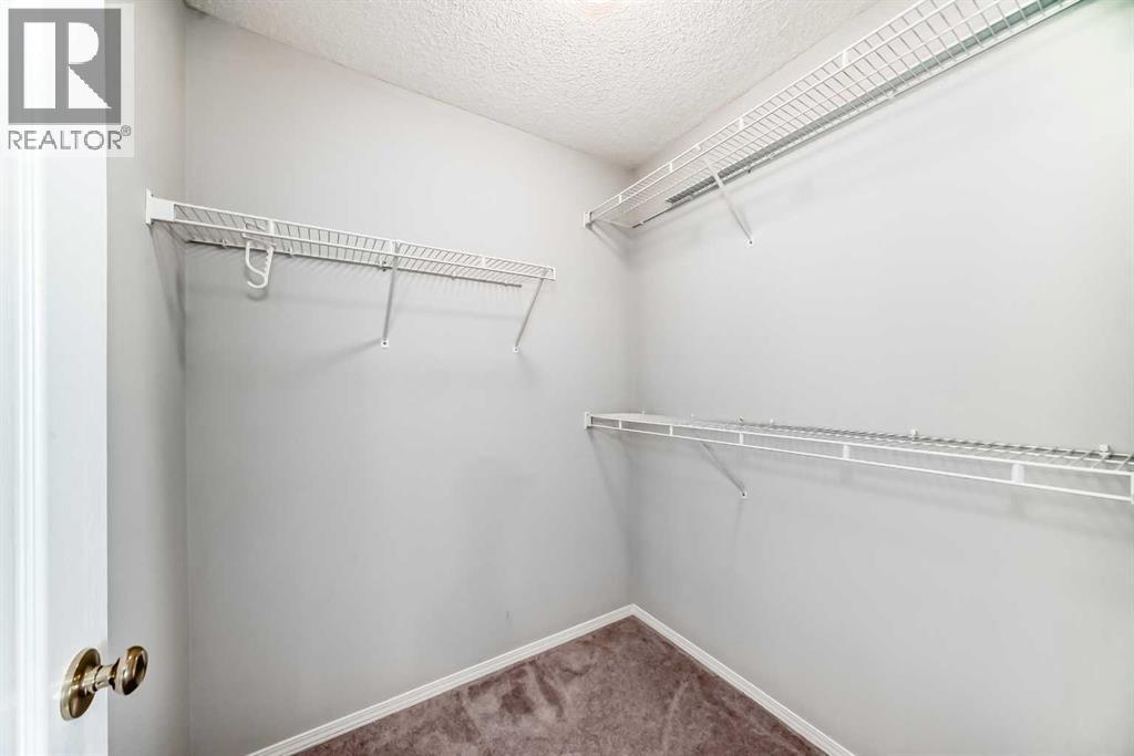 Photo 20 of 33 Thorndale Close Se, Airdrie AB