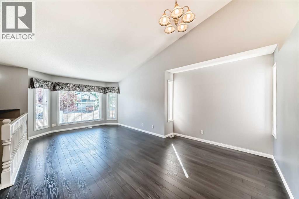 Photo 15 of 33 Thorndale Close Se, Airdrie AB