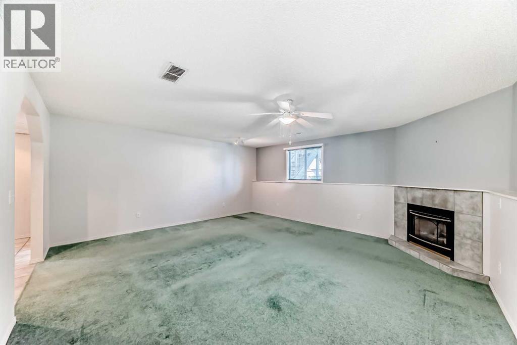 Photo 29 of 33 Thorndale Close Se, Airdrie AB